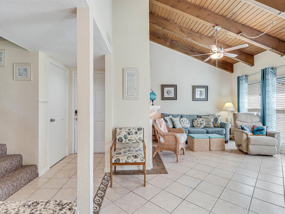 Bayfront Shores Rryc47 2 Bedroom Condo