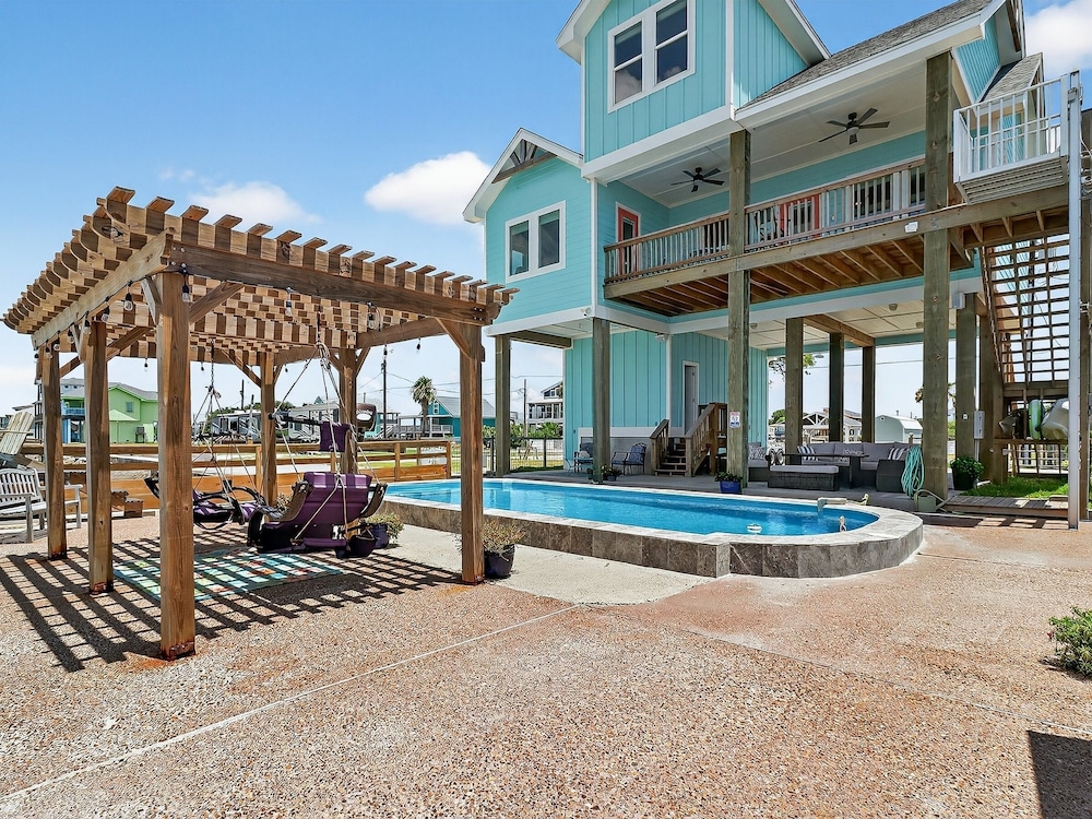 Coastal Vibes Rp230 3 Bedroom Home