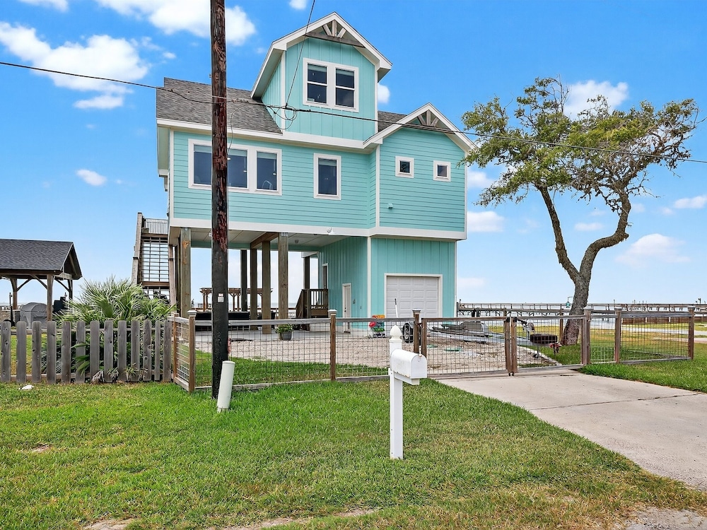 Coastal Vibes Rp230 3 Bedroom Home