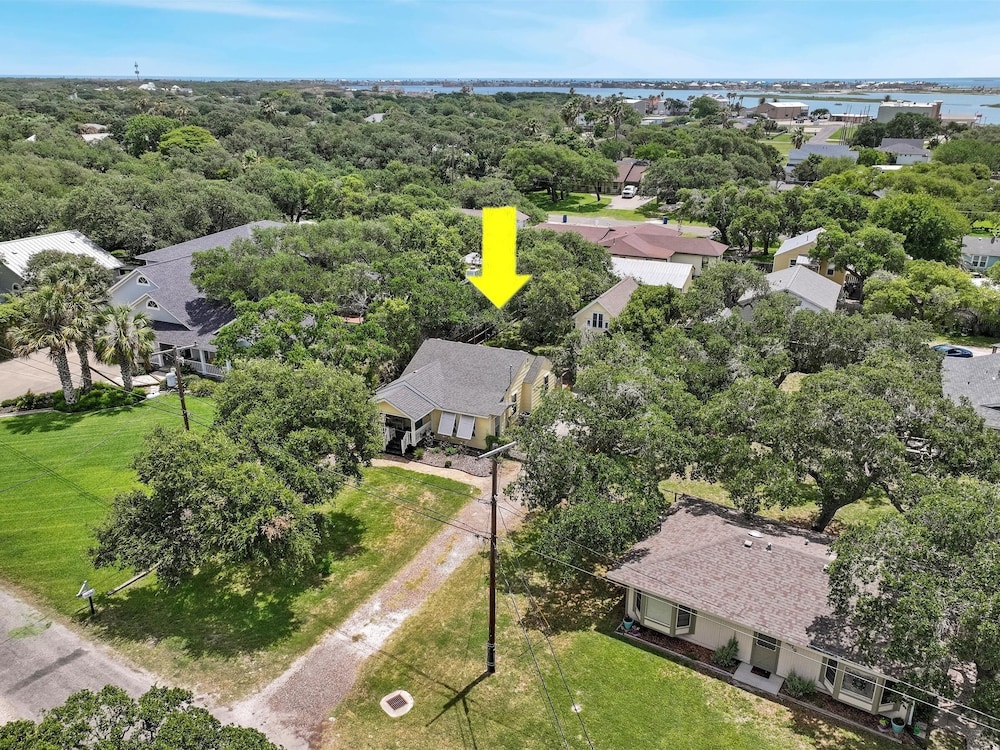 Rockport Treehouse 1 Bedroom Home