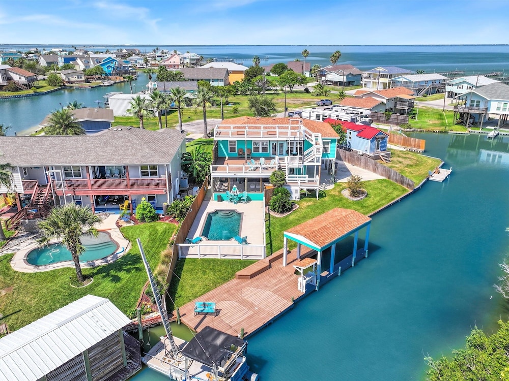 The Blue Pearl Rp6 4 Bedroom Home