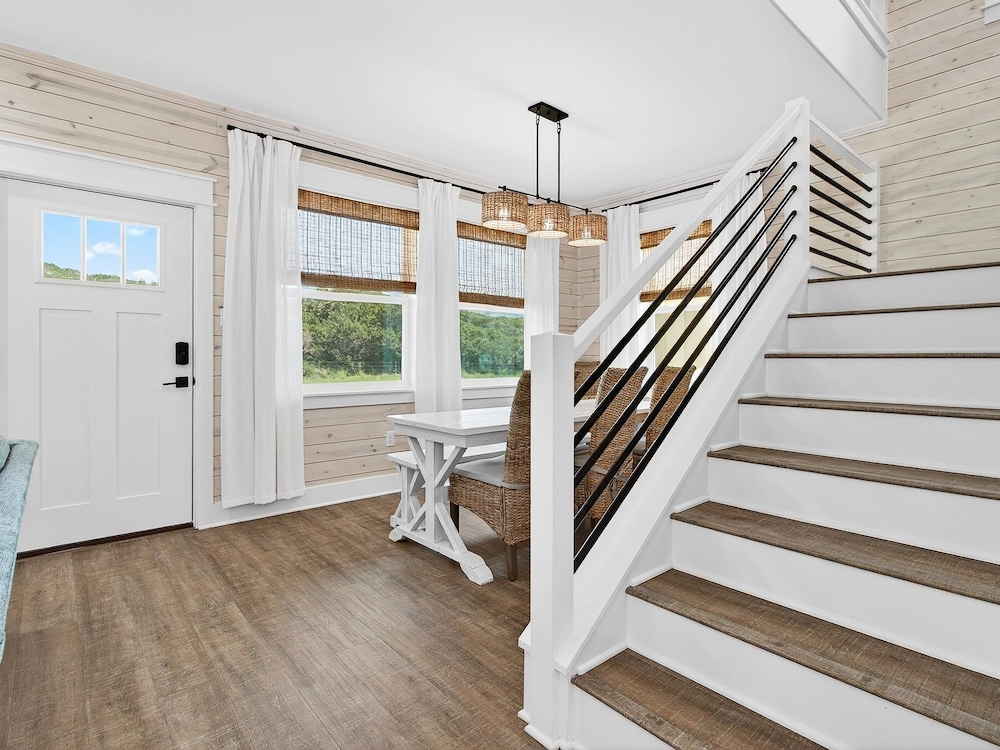 Coastal Retreat 3 Bedroom Home