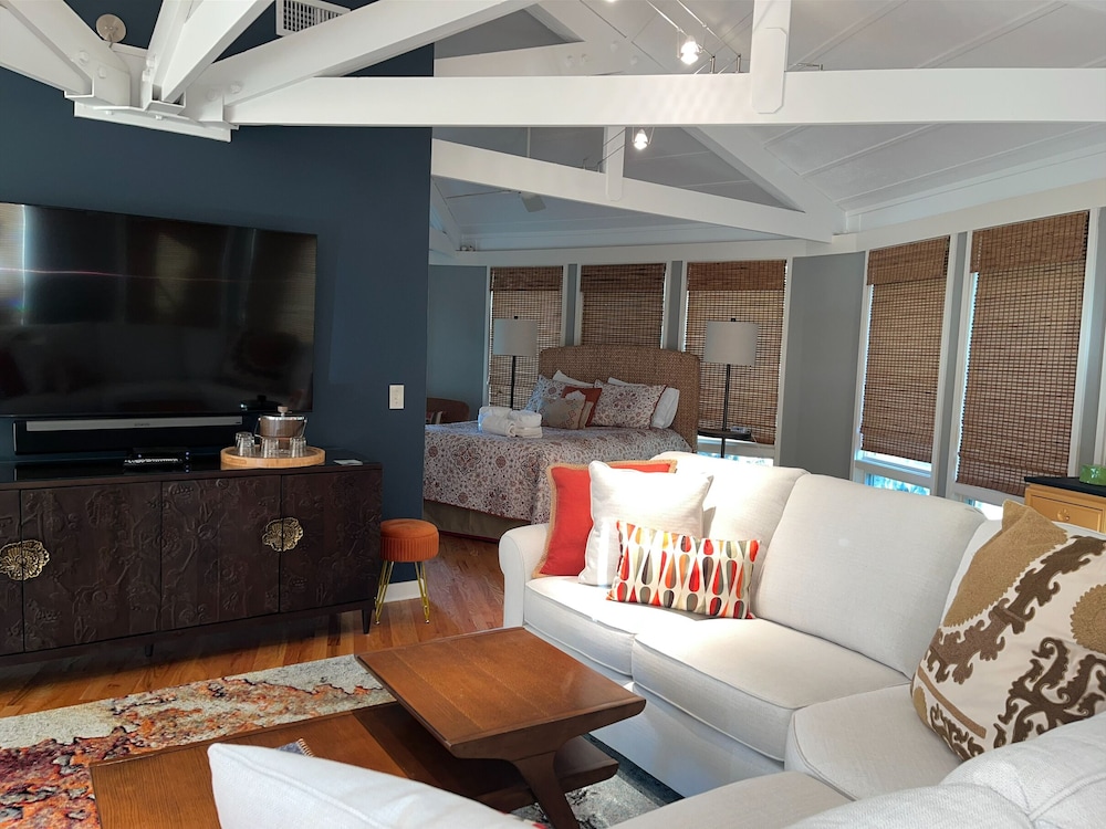 2070 Deer Island at The Sea Pines Resort