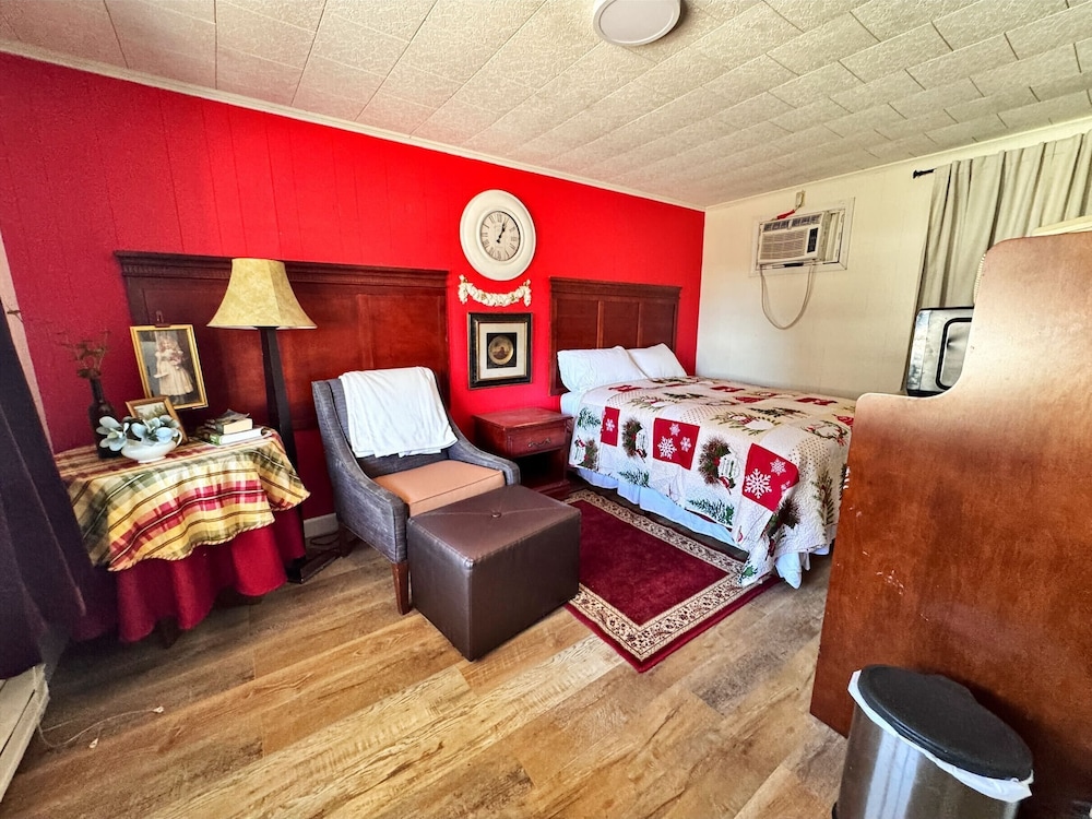 Chesterfield Hotel by OYO Hwy 9