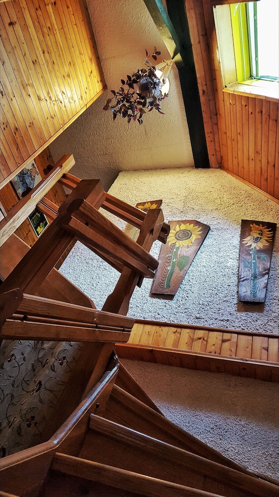 Photo 32