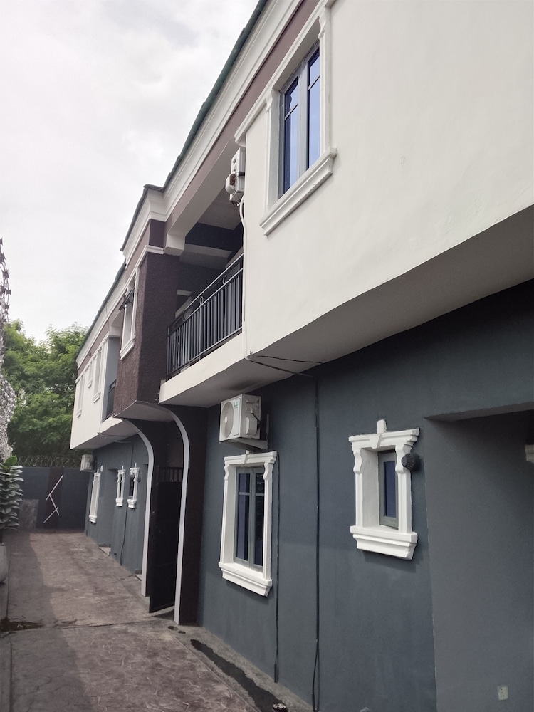 Kunbiz Apartments
