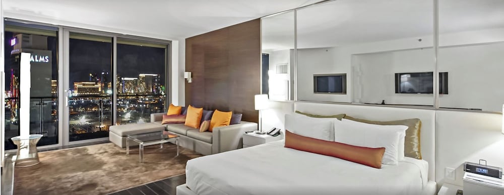 Ava's Suite 37th FLR PALMS PLACE
