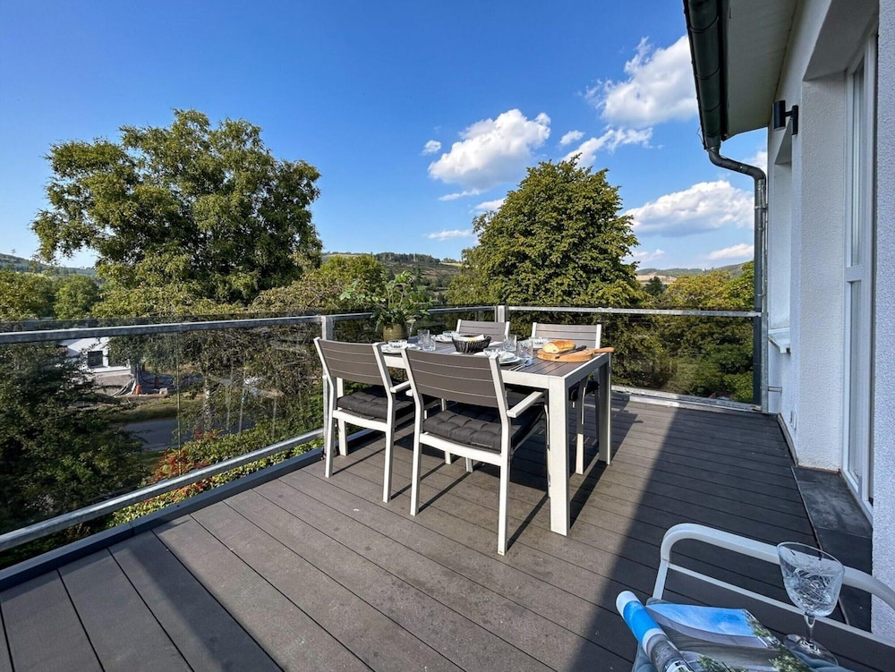 Modern Holiday Apartment in Zuschen