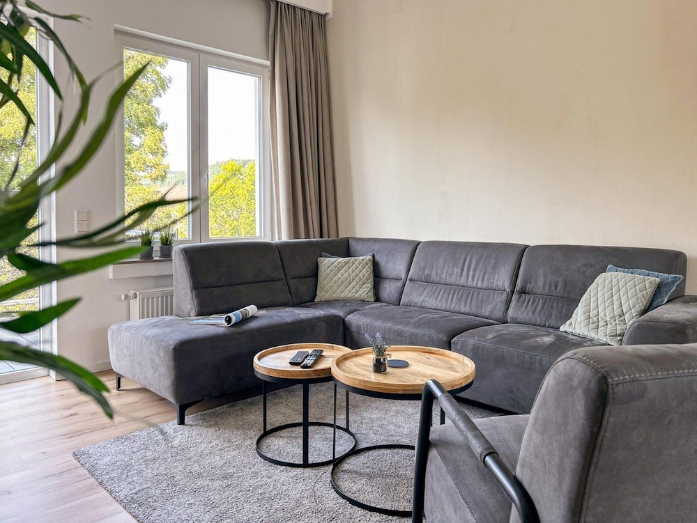 Modern Holiday Apartment in Zuschen