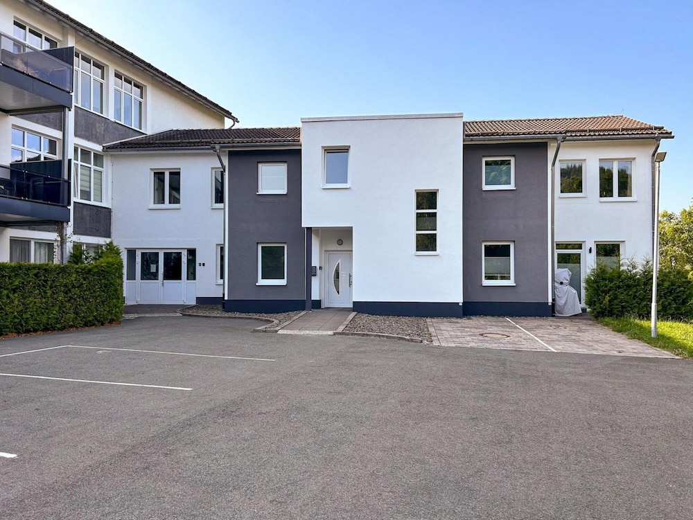 Modern Holiday Apartment in Zuschen