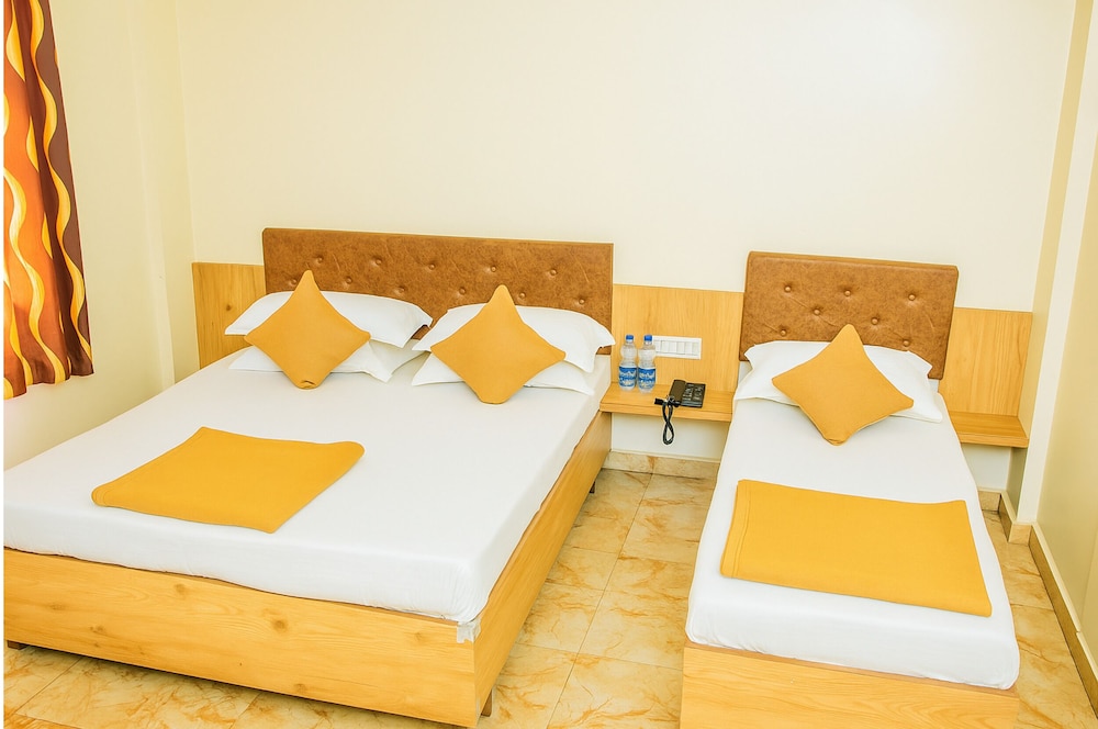 Hotel Radhika