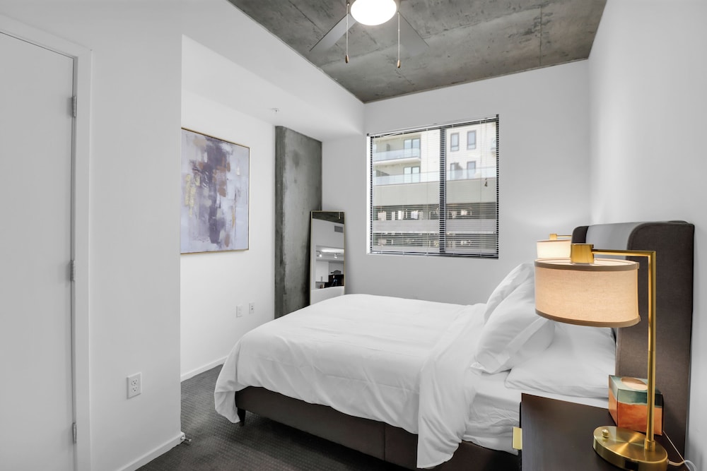 Phoenix Urban Luxury Escape