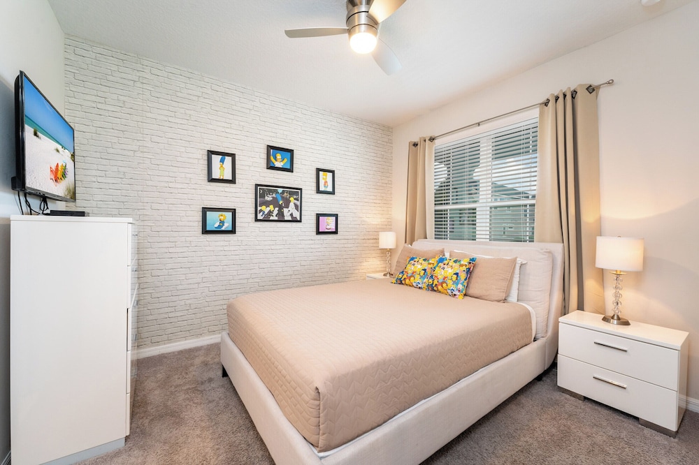Stunning Sunsets & Private Pool 7BD