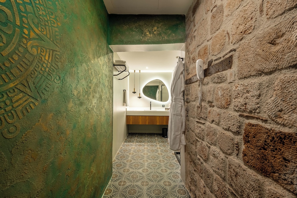 Belmondo Süitler - Image 71