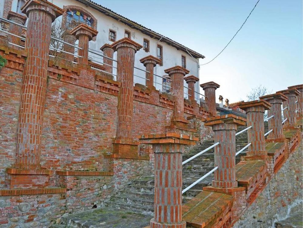 Room-castello dei Diamanti view 3