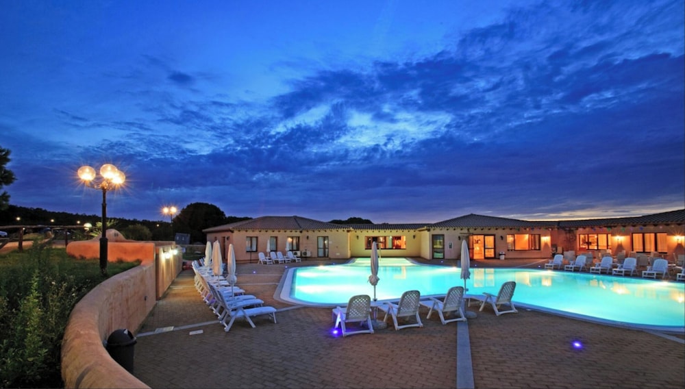 Relaxing Residence Baia dei Mirti B4-1 Bedroom Apartment Sleeps 4 Persons