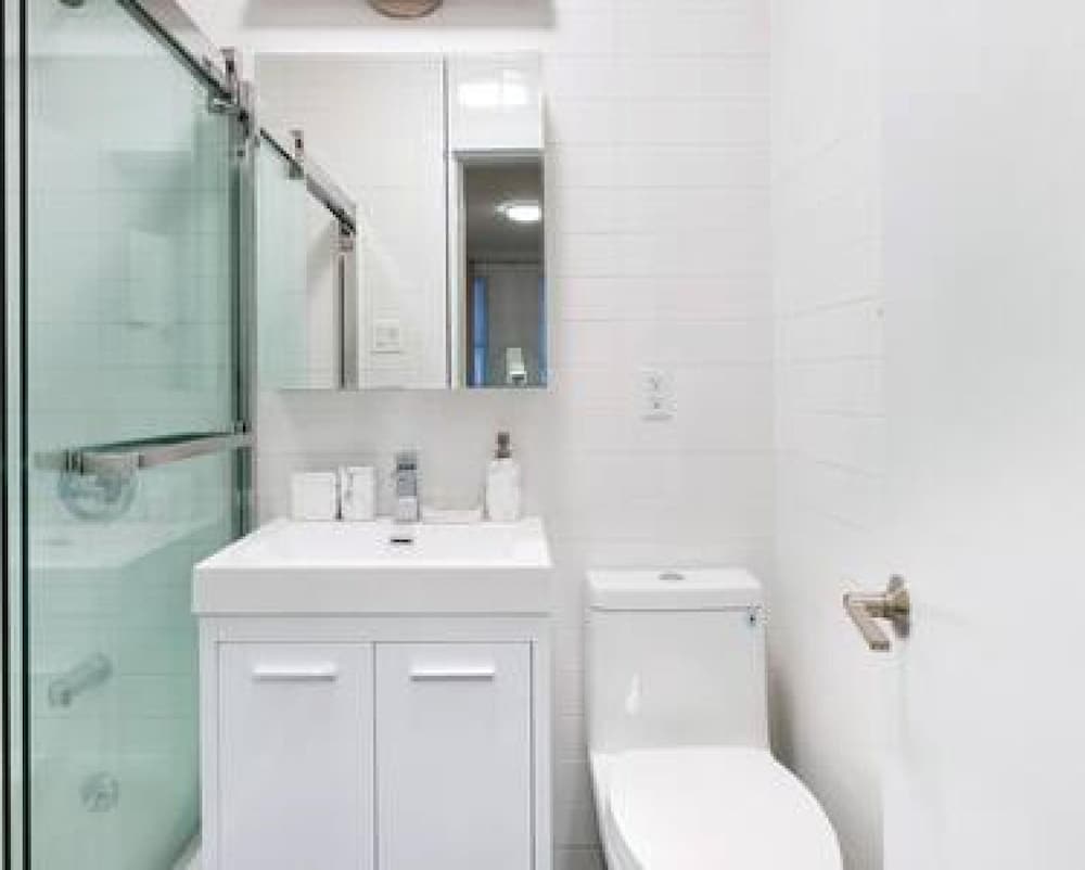444-1c New Studio in Hell s Kitchen