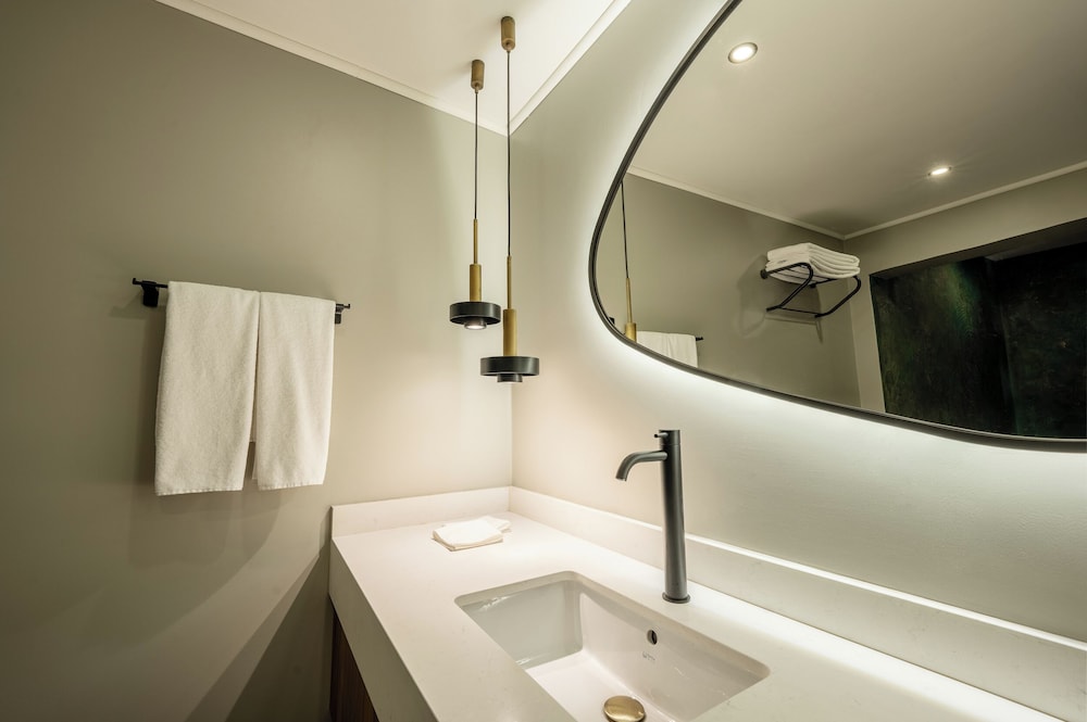 Belmondo Süitler - Image 73