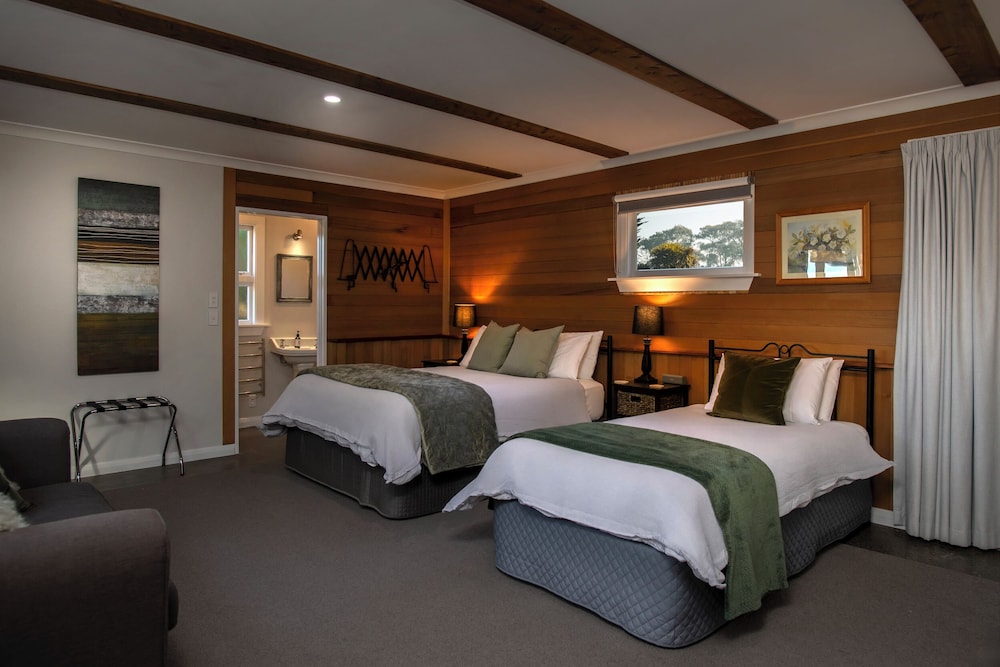 St Leonards Vineyard Cottages