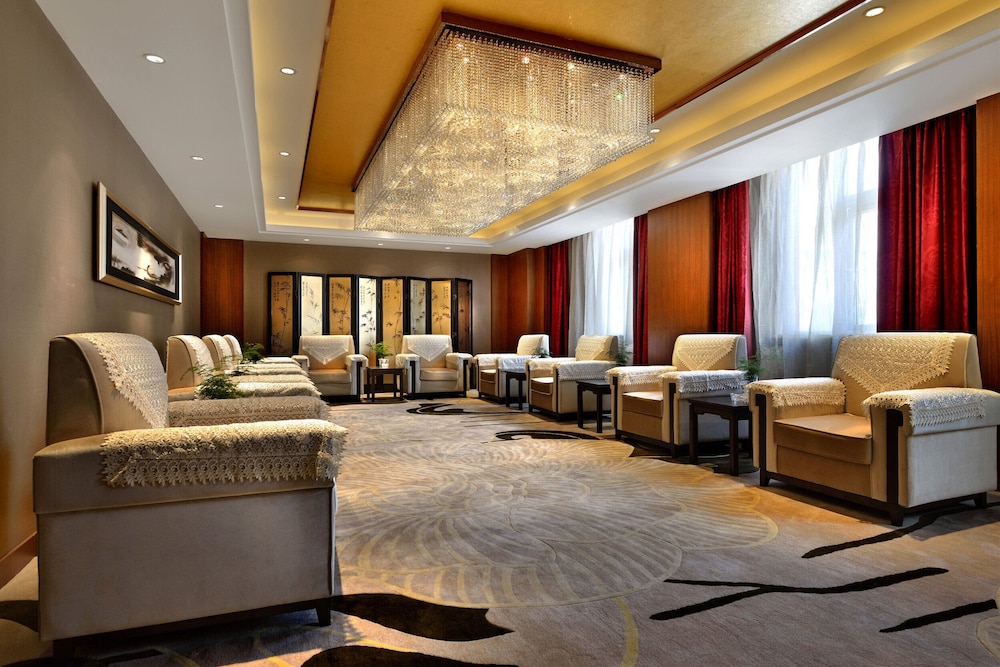 Crowne Plaza Yading by IHG