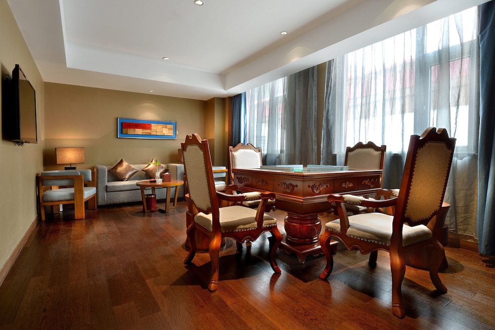 Crowne Plaza Yading by IHG