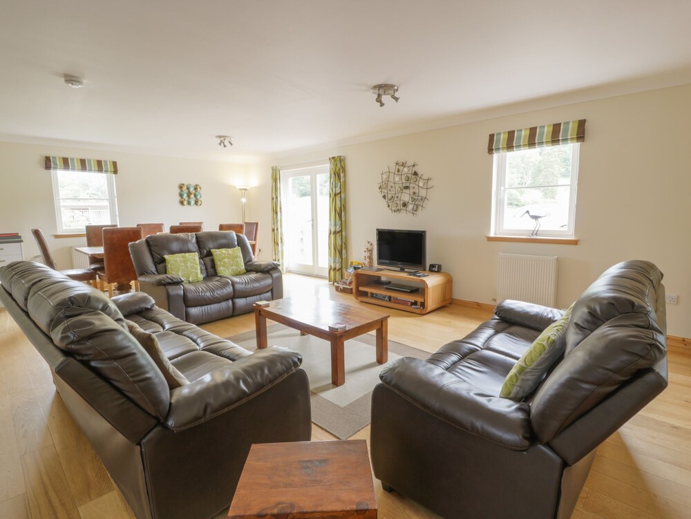 Lon Cottage