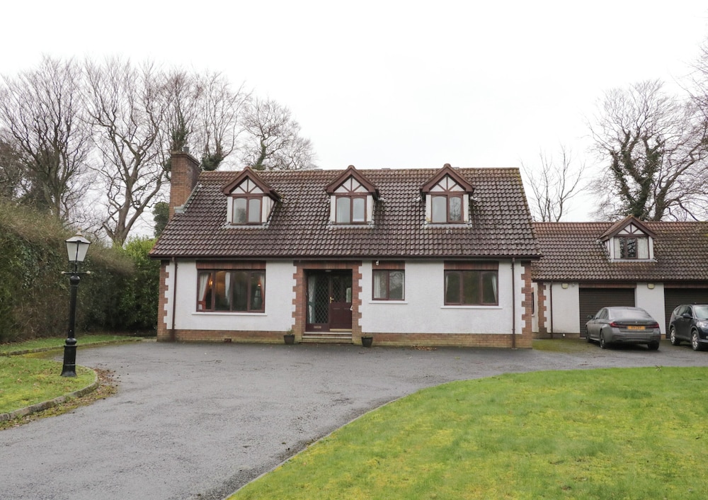 Tudor Lodge