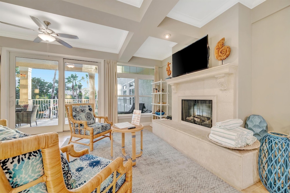 Holmes Beachfront Oasis