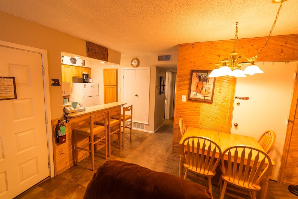 Auslander Condominiums view 4