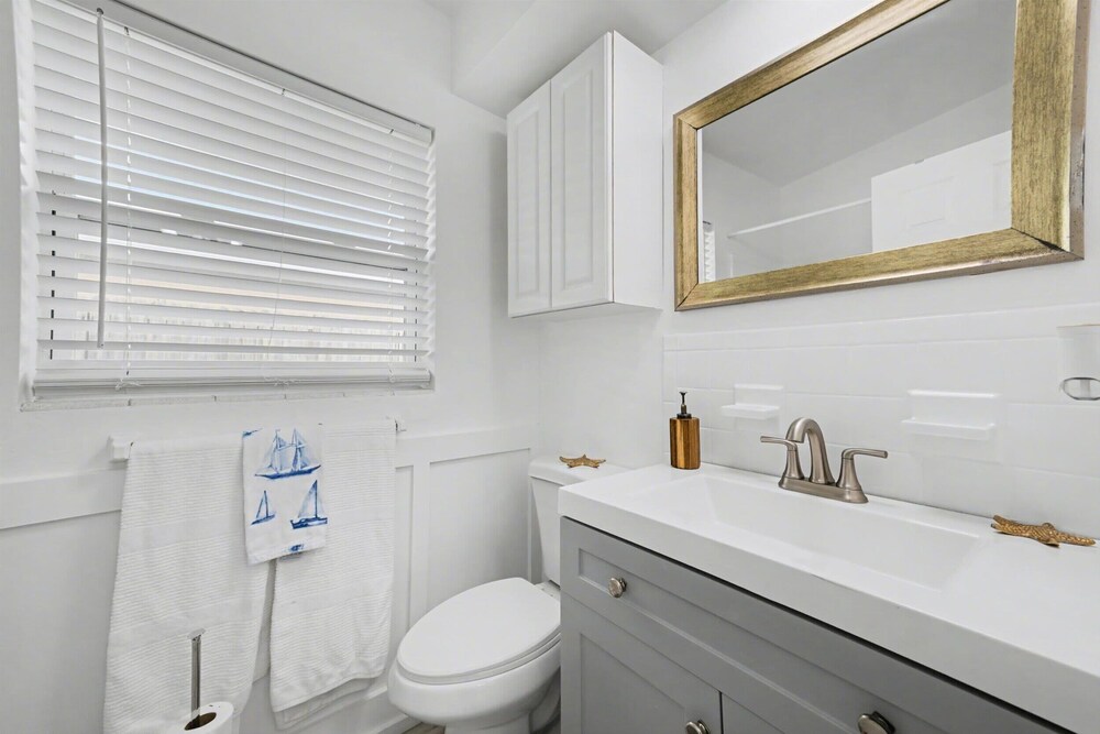 Waterway Vista Suite Pet Friendly Boat Dock