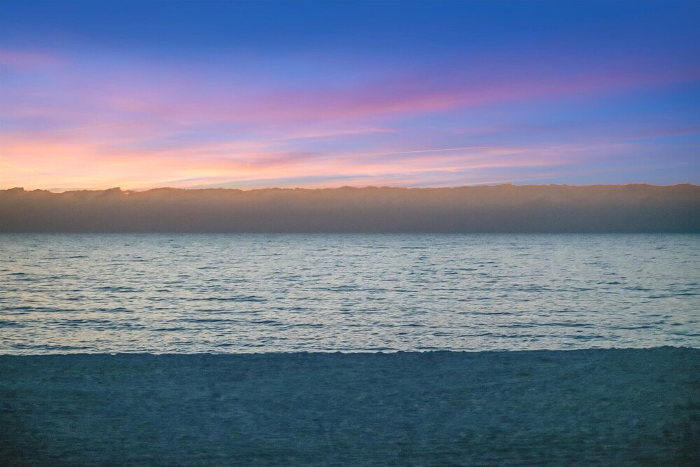 Holmes Beachfront Oasis