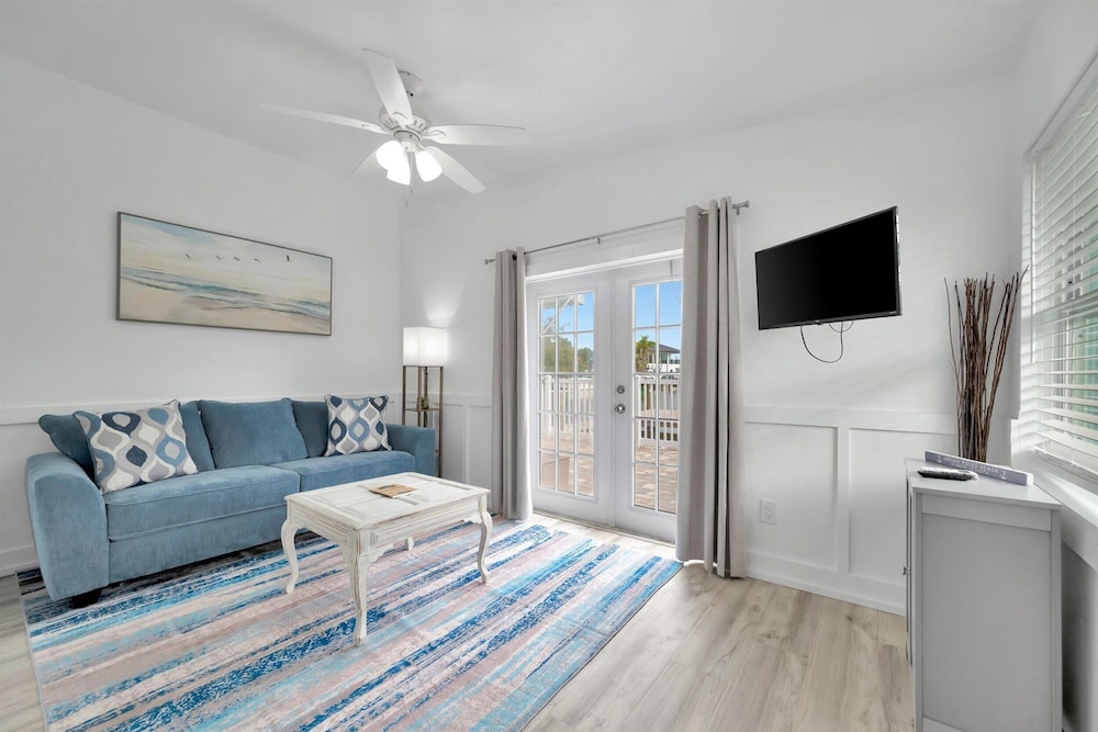 East Gulf Dockside Beach Homes