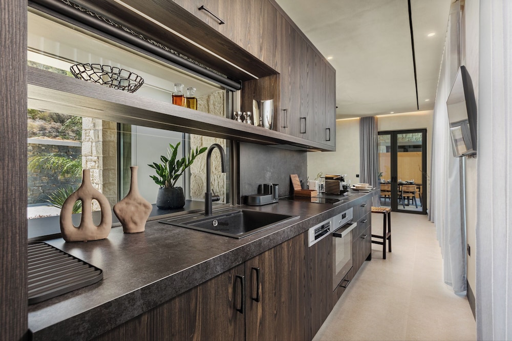 Omega Residences
