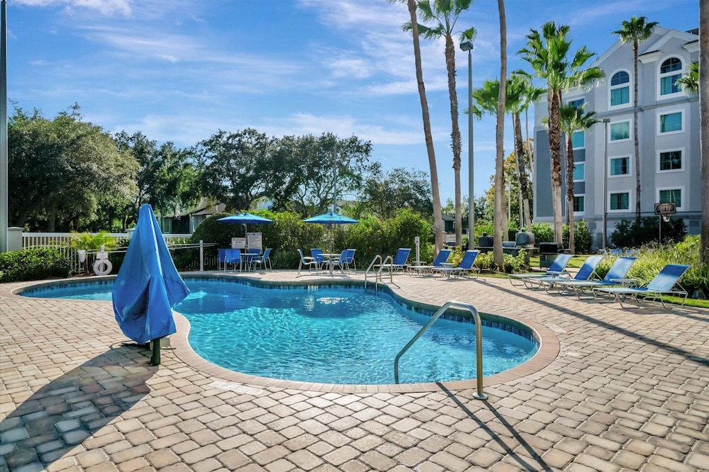 8303 Palm Disney