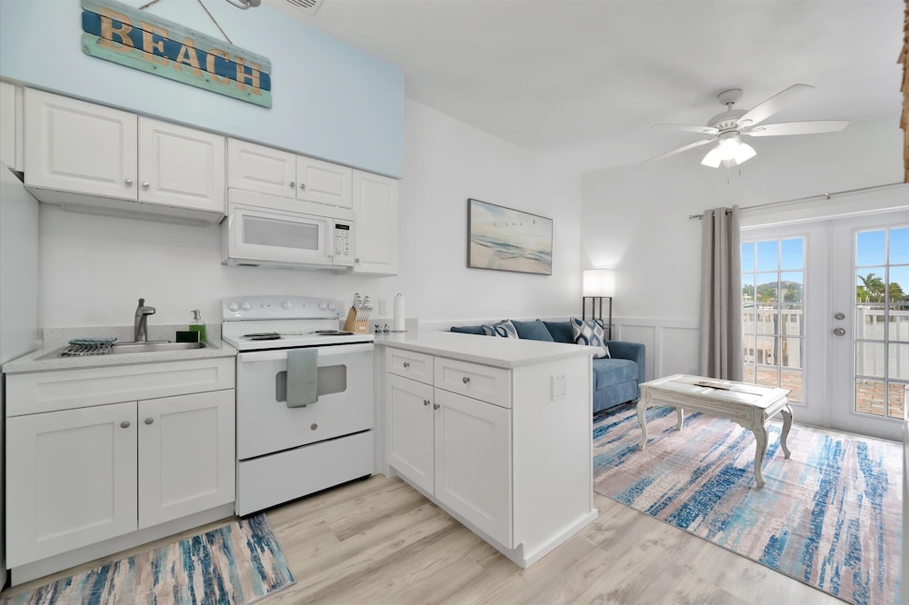 East Gulf Dockside Beach Homes