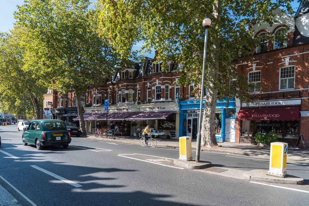 Picturesque Parsons Green