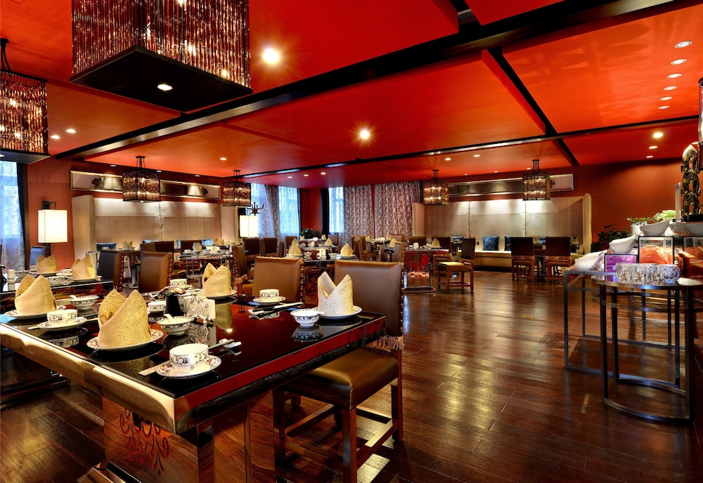 Crowne Plaza Yading by IHG