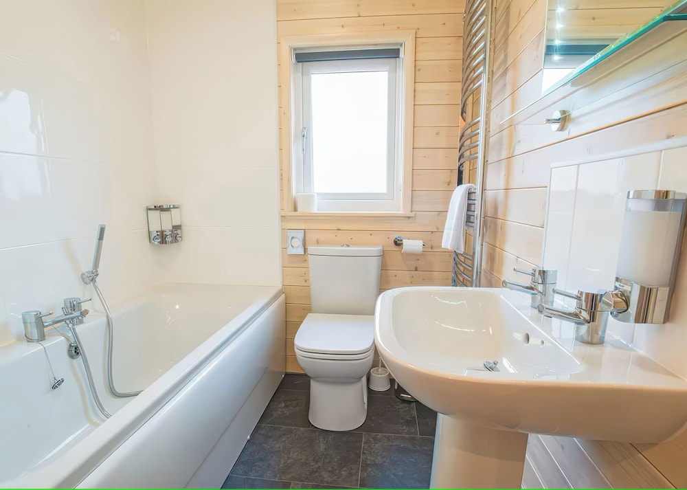 3 Ashway Gap Lodge