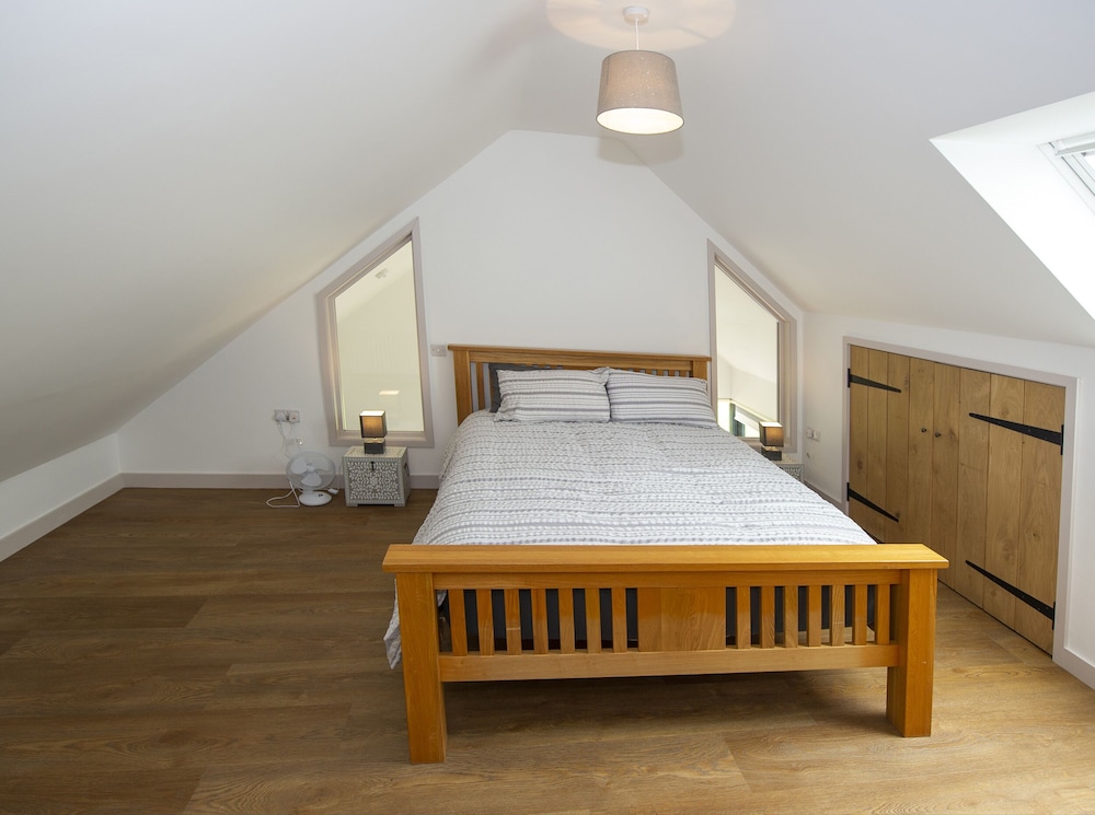 Starling Lodge