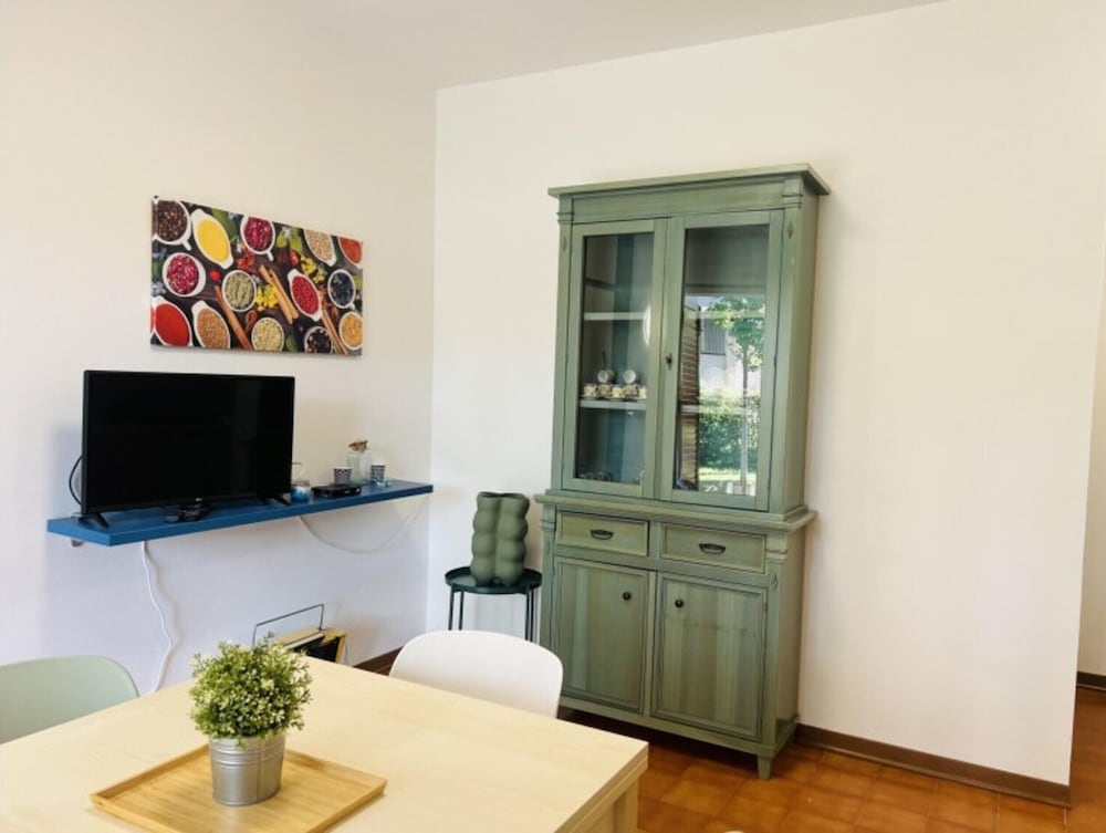 Villa With Private Garden Near the Beach and Center