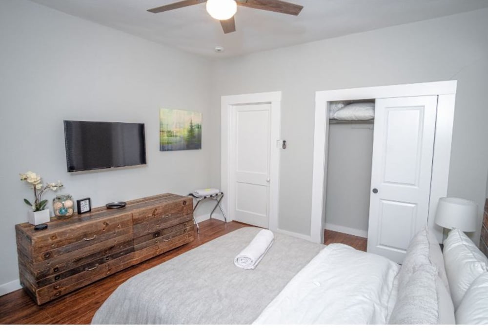 Remodeled Modern 1br/1ba Apt2 Near Dtwn 5min Pearl view 2
