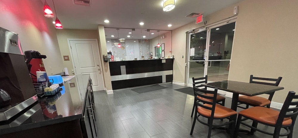 Garden Inn and Suites Little Rock