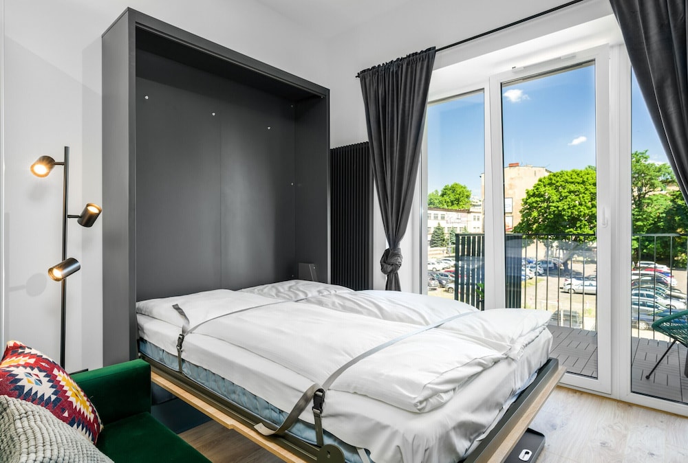 Studio Bukowska Poznan by Renters view 4