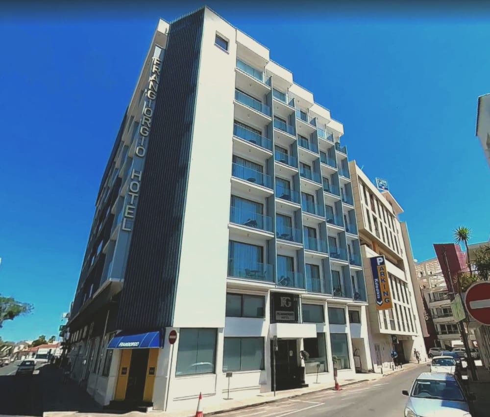 Hotel Beach-a-Holic Apartment - Image 1