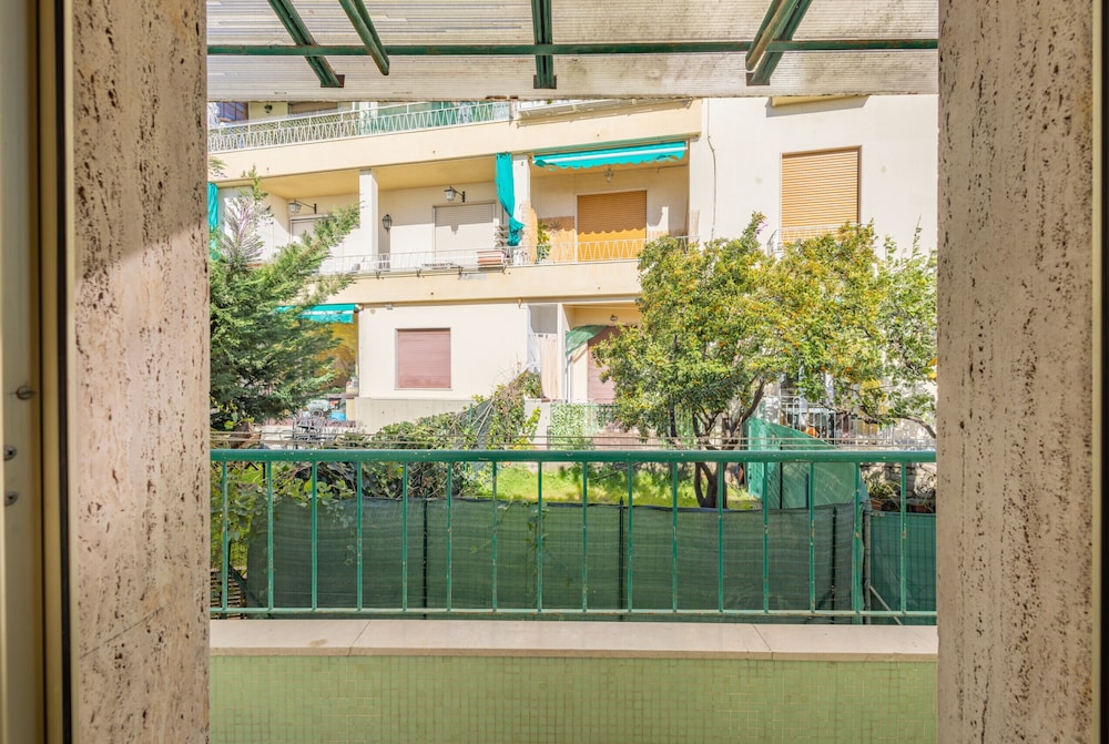 Tennis Flat With Sea View by Wonderful Italy