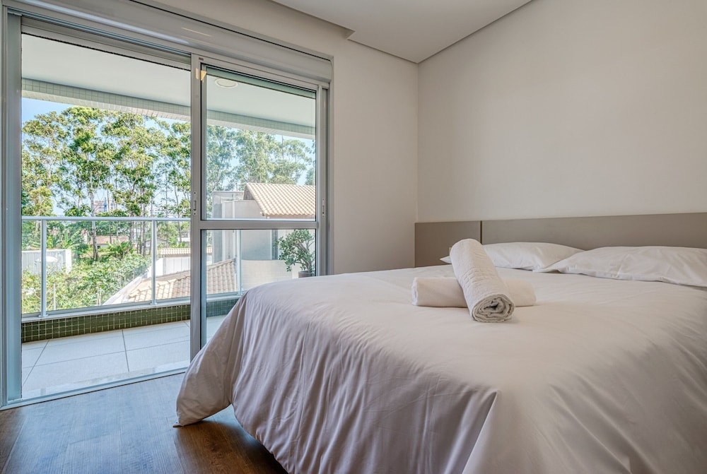 Modern Apt With Balcony 150m From the sea Abc0202