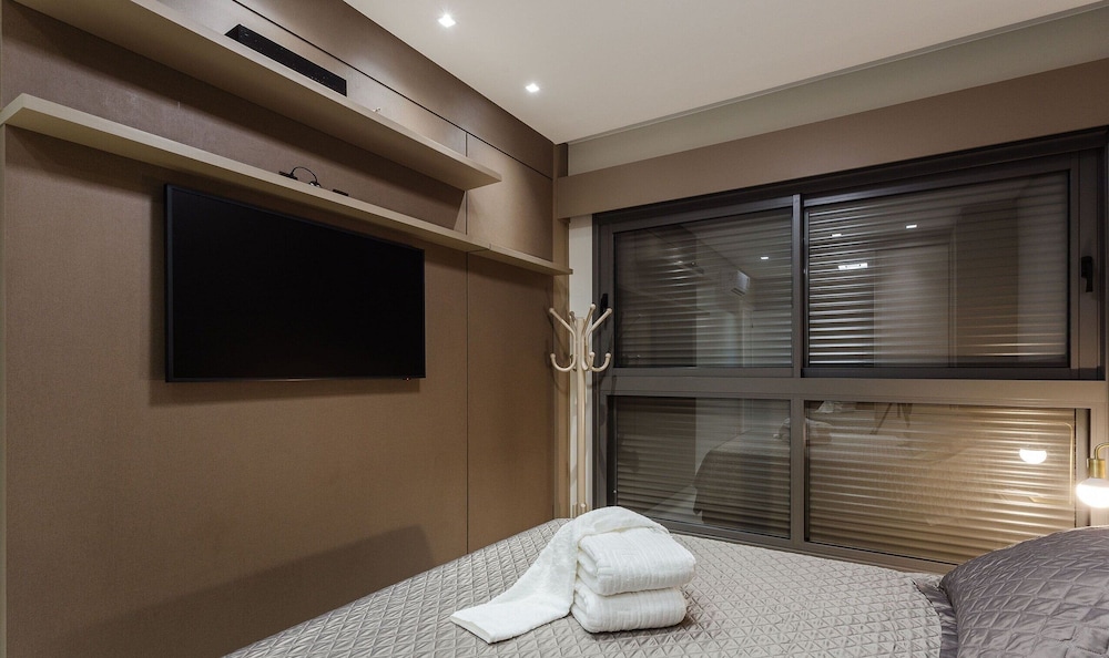Beautiful apt Less Than 5min From the Beach Vrn302