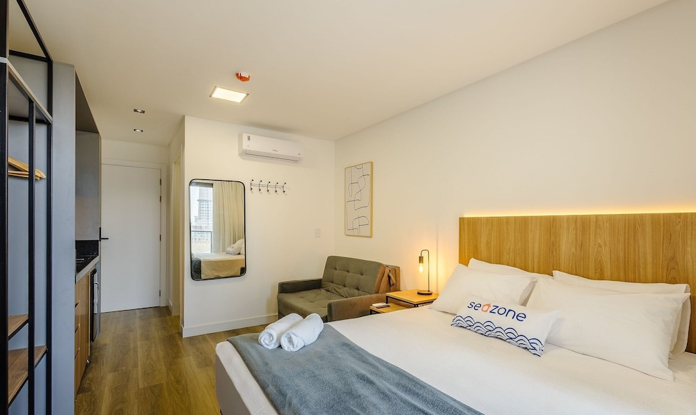 Studios in a Seaside Building, Close to Beto Carreiro at Penha Spot - Psob