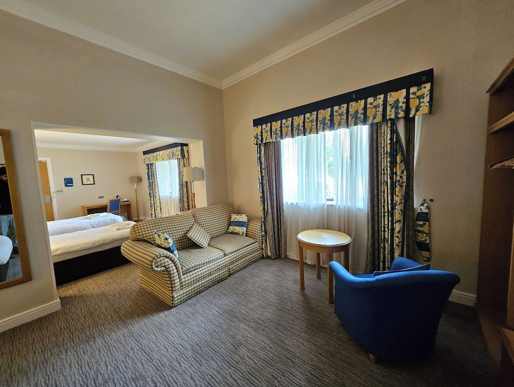 Leicester Vacations - OYO Blaby Westfield Hotel - Property Image 22