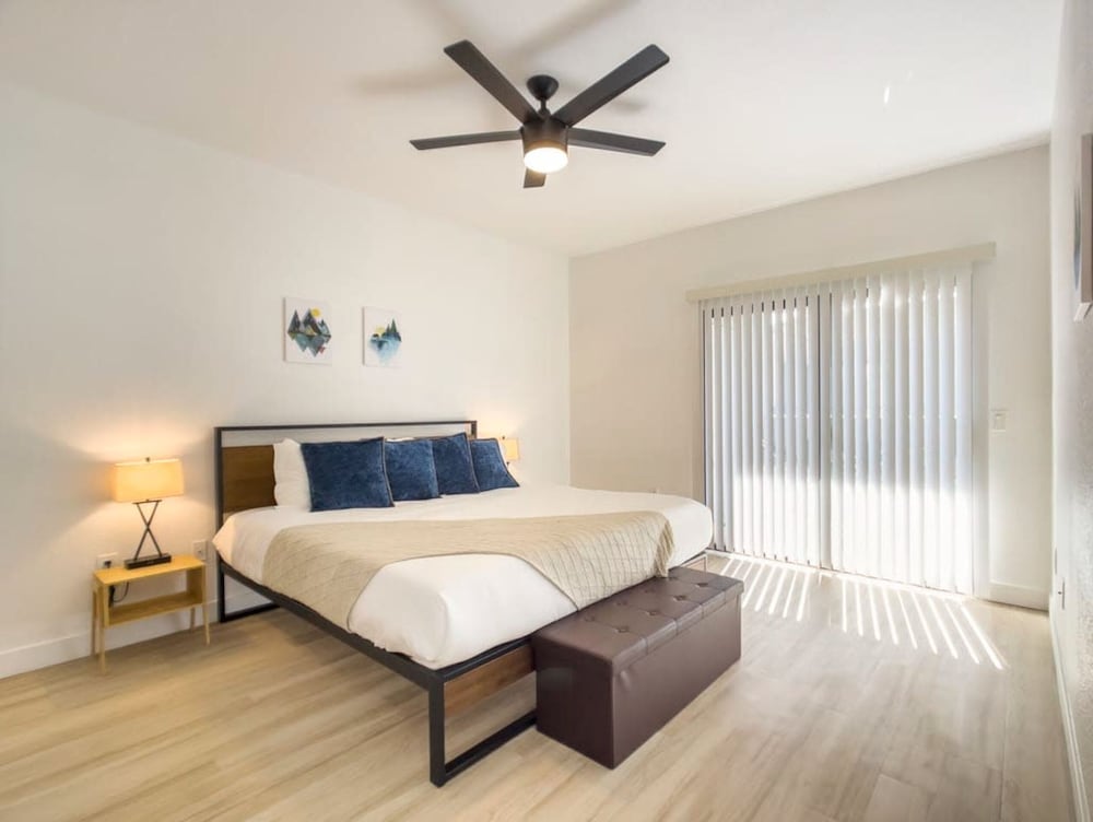 CozySuites at Kierland Commons view 4